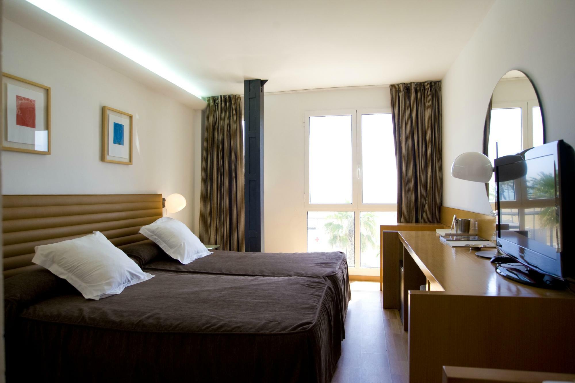 Hotel Miramar Mallorca Port de Pollença Exteriör bild